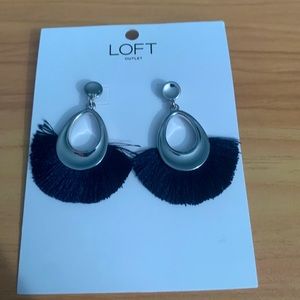 Cute silver and navy blue“Sweeper earrings”!